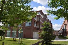 Large penthouse - free parking - in a beautiful domain
